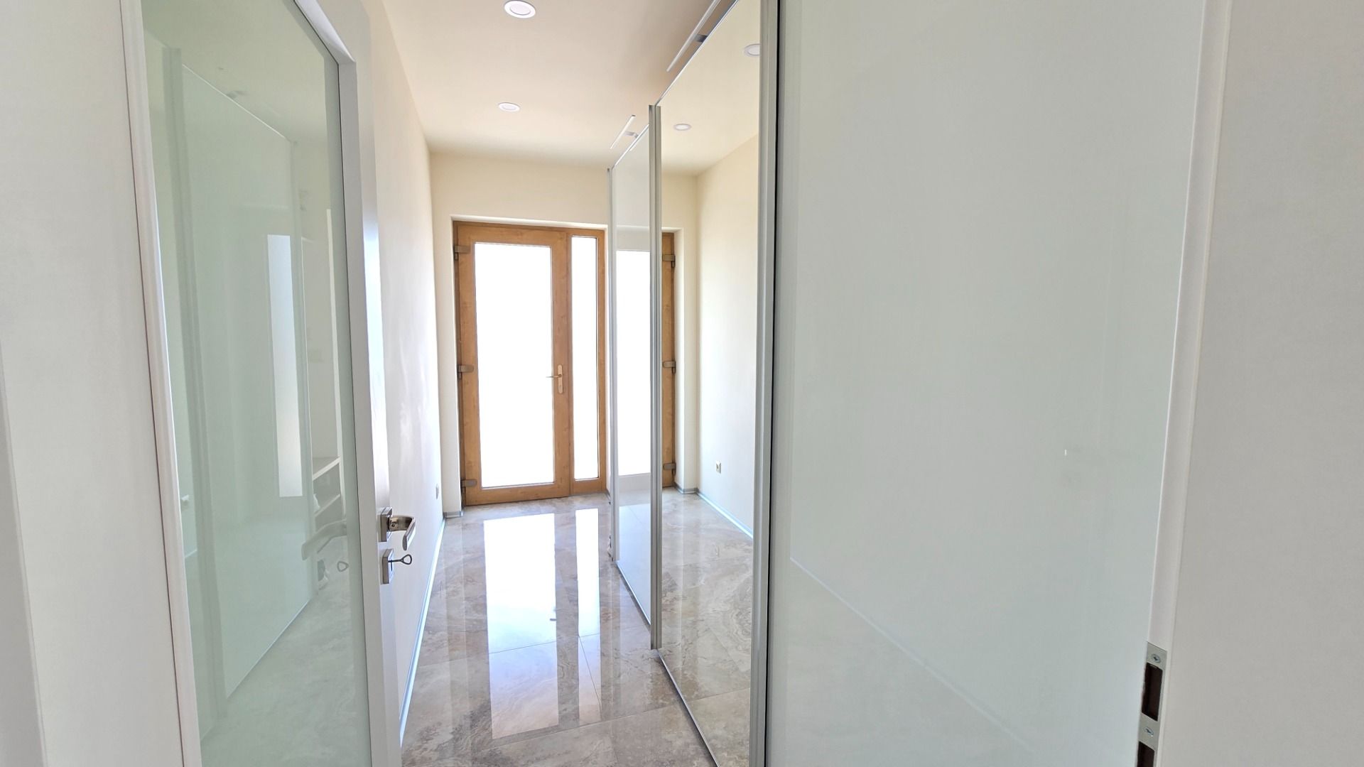 NOVOSTAVBA 4-IZBOVÉHO BUNGALOVU LEN 7 KM OD PIEŠŤAN – SOKOLOVCE